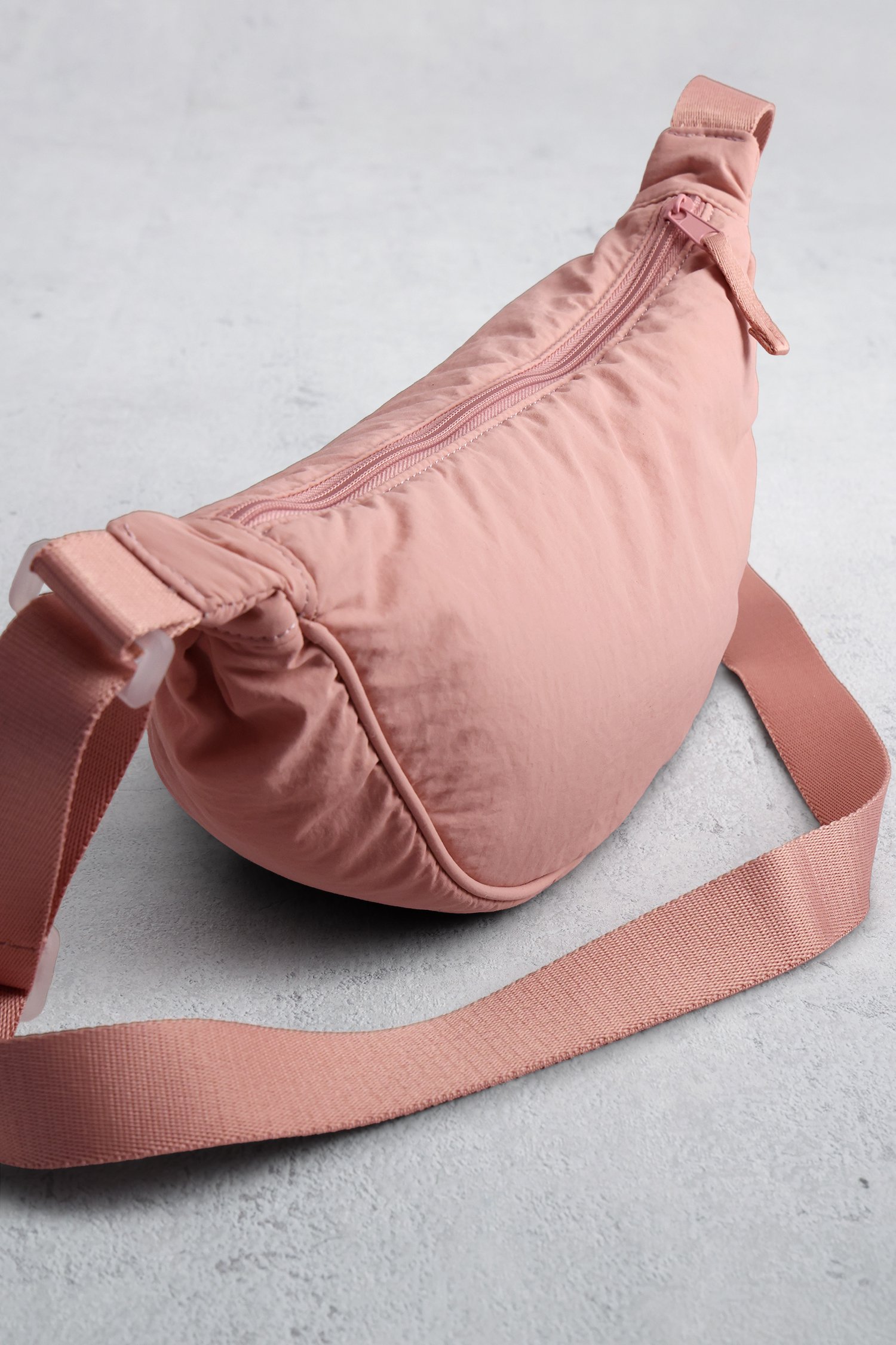 Achterkant van Roze nylon crossbodytas door Liberty Loving nature voor Dames