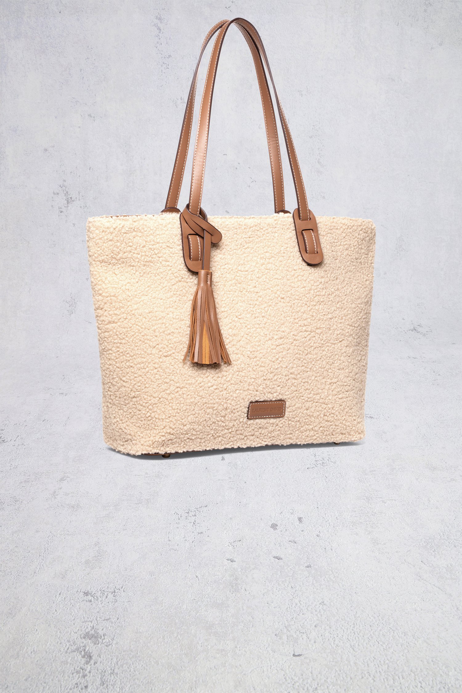 Photo produit 1 de Sac à bandoulière avec effet mouton beige de Laurent David pour Femmes