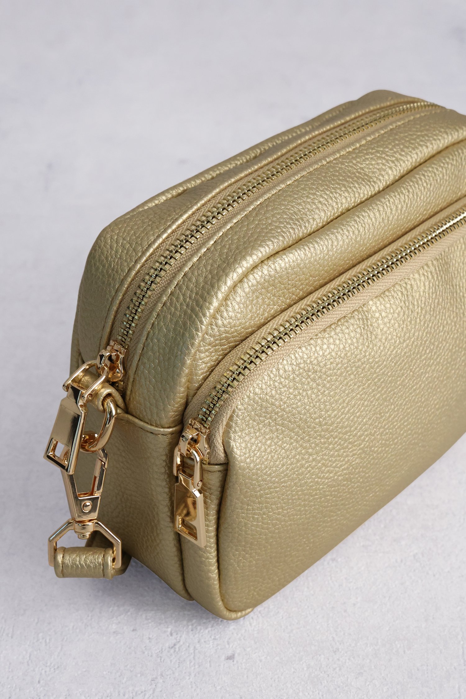 Sac à bandoulière en or de Liberty Island pour Femmes