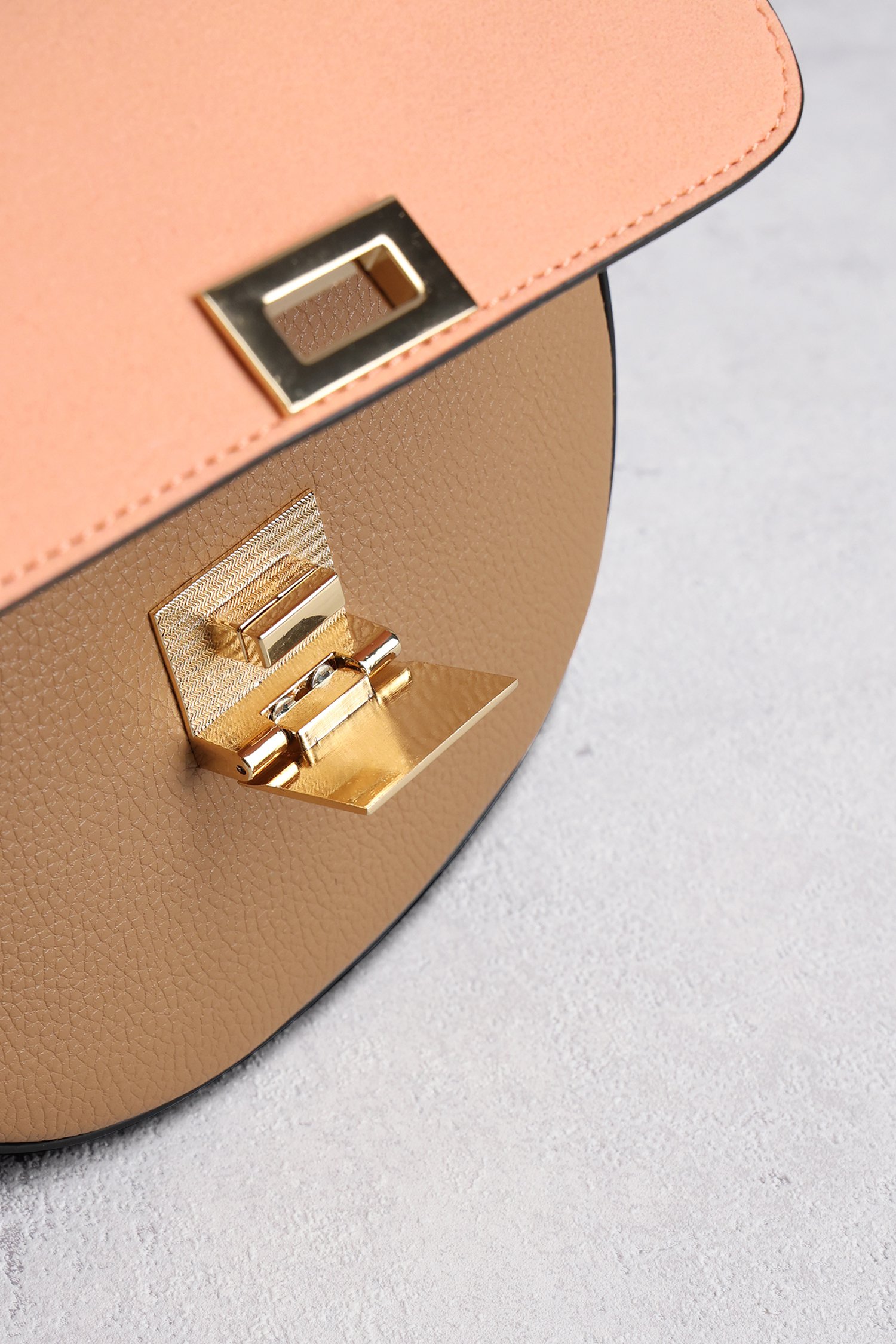 Sac à bandoulière marron de Libelle pour Femmes