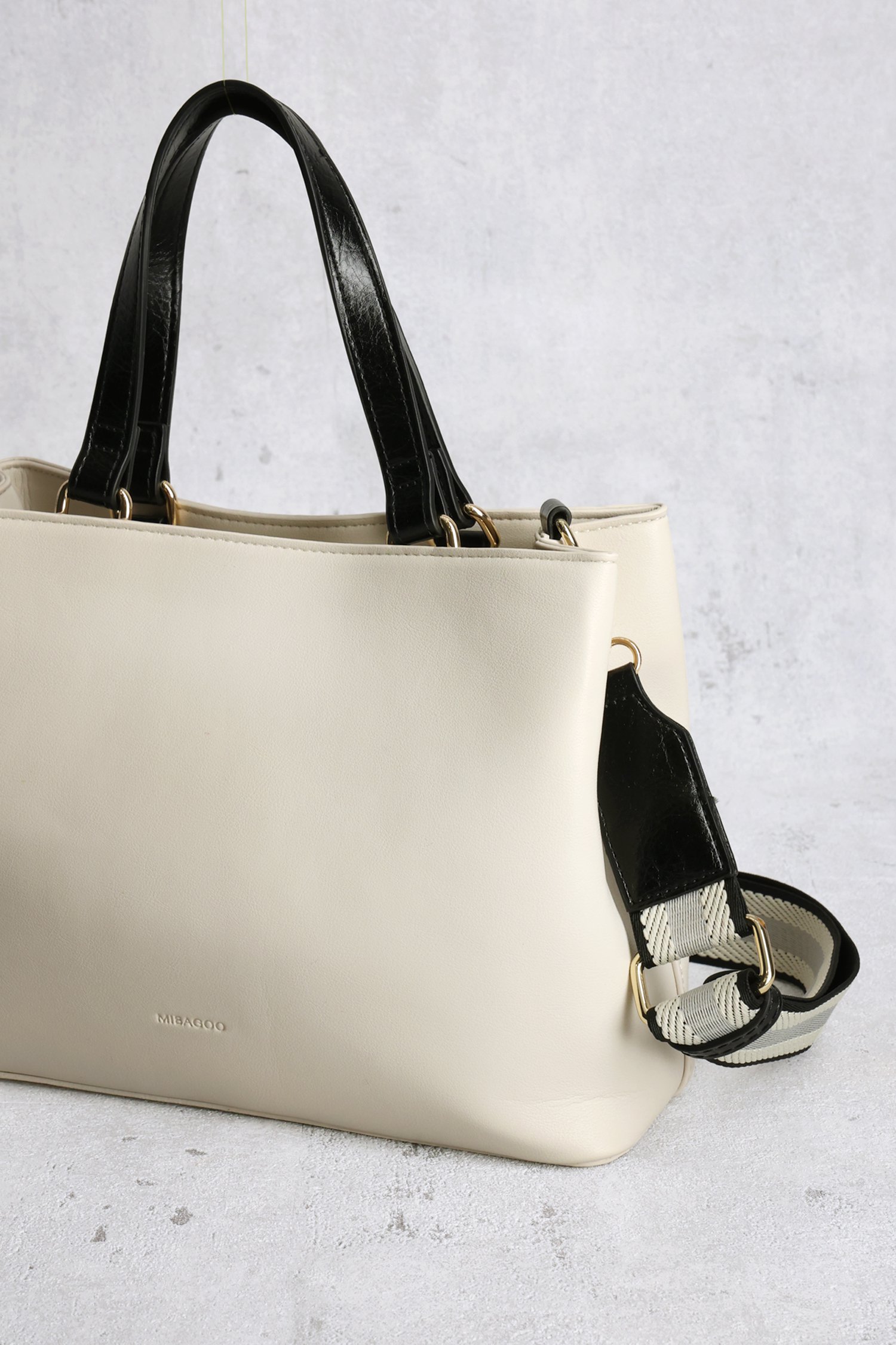 Sac à main écru avec large bandoulière de Liberty Island pour Femmes