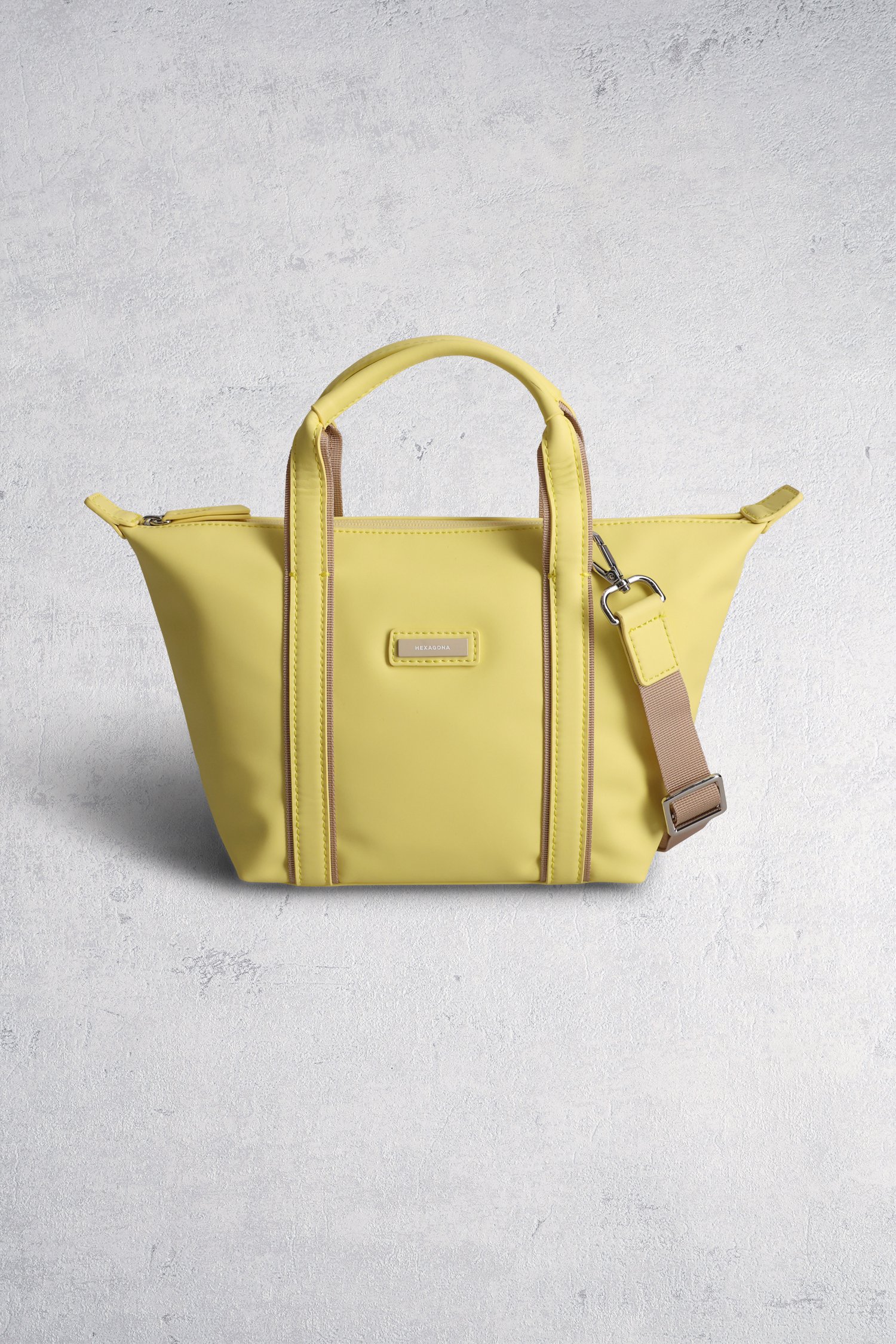 Le devant de Sac à main jaune clair de Hexagona pour Femmes