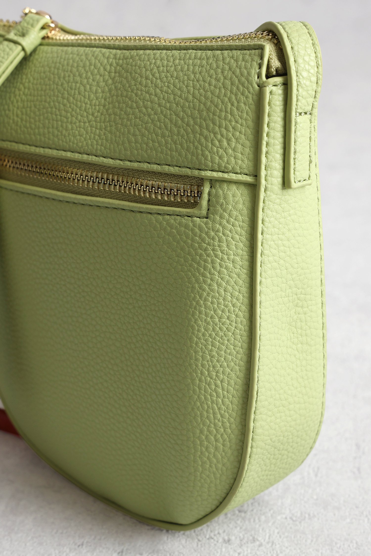 Sac à main vert clair avec aspect cuir de Liberty Island pour Femmes