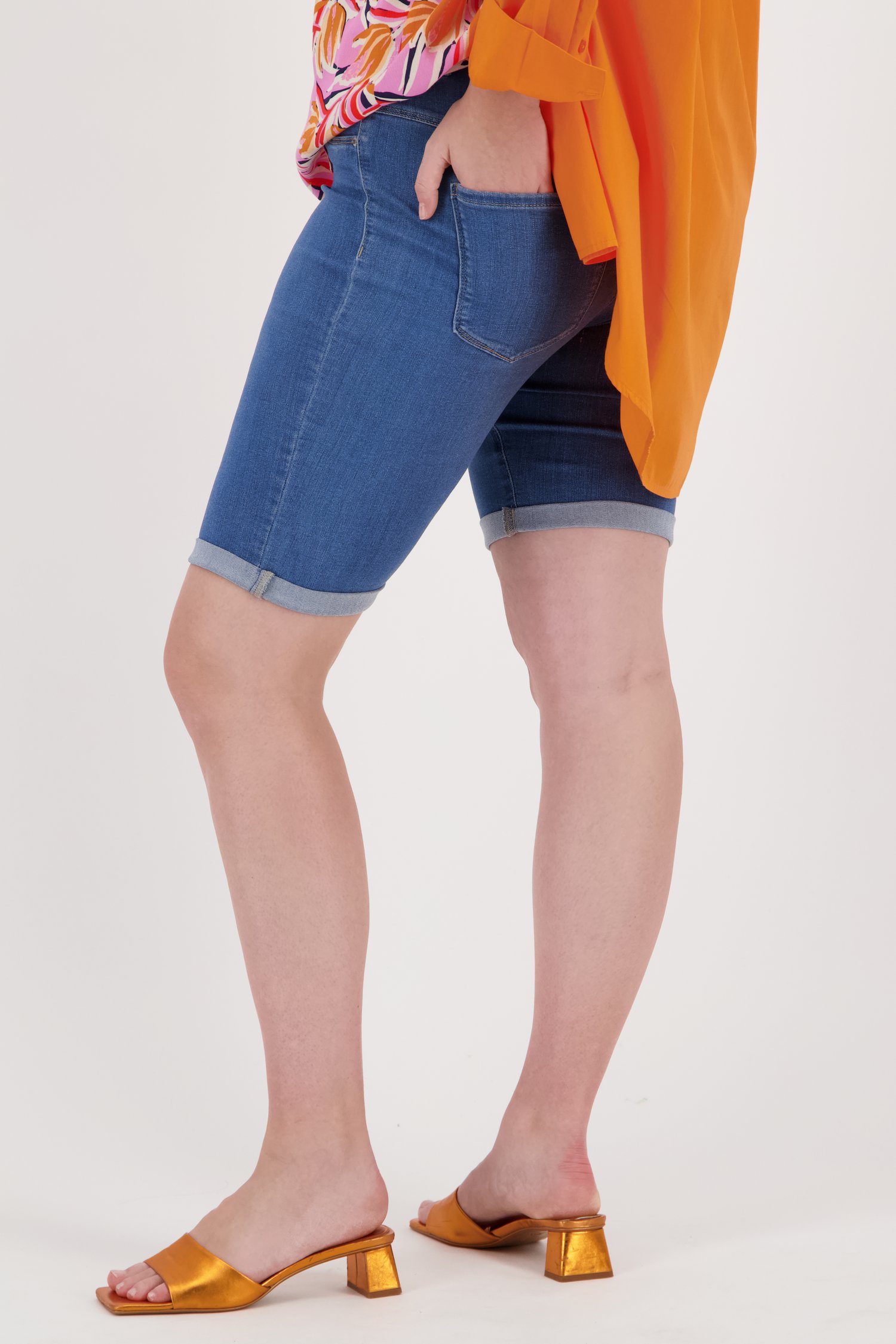 Short jean bleu avec stretch de Only Carmakoma pour Femmes