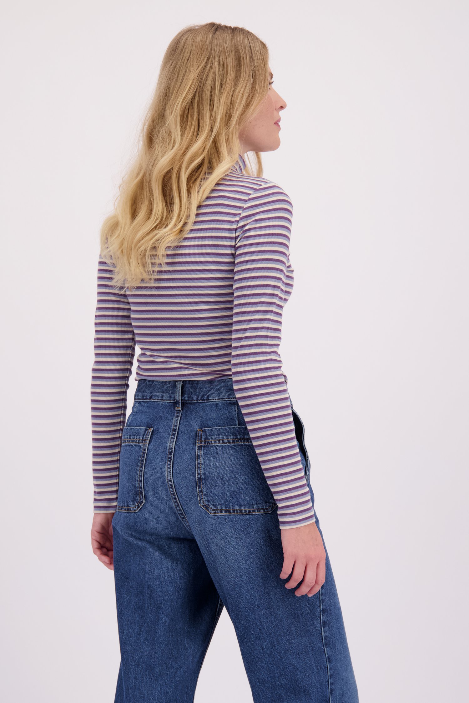 Le dos de Sous-pull à rayures violettes de Libelle pour Femmes