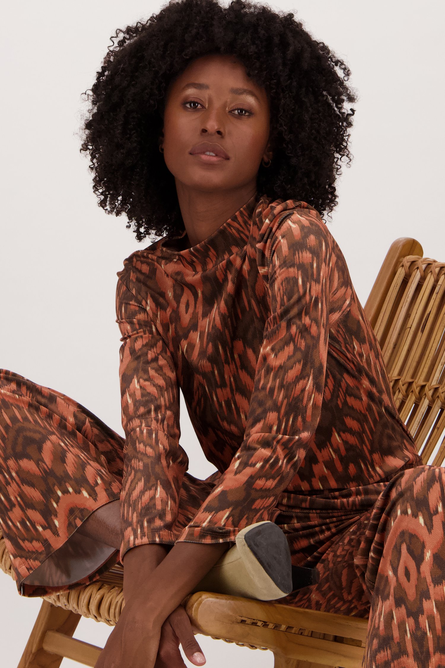 Sous-pull avec imprimé brun-orange de Louise pour Femmes