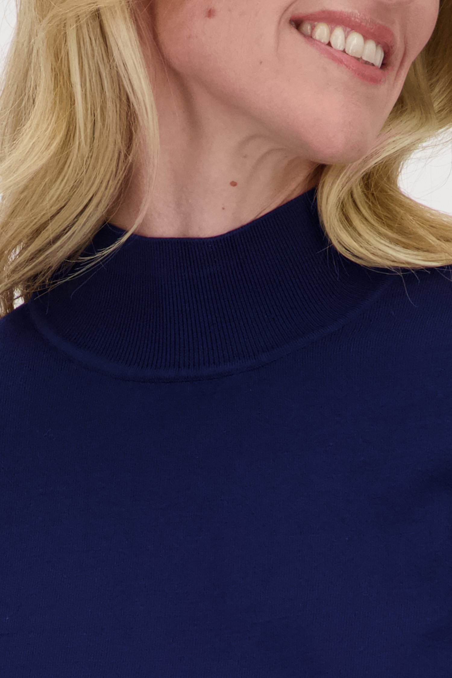 Sous-pull bleu foncé de Claude Arielle pour Femmes