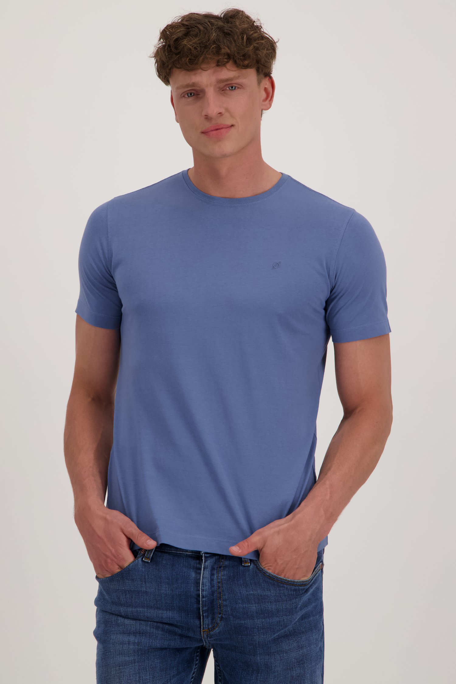 Le devant de T-shirt bleu à col rond de Liberty Island pour Hommes