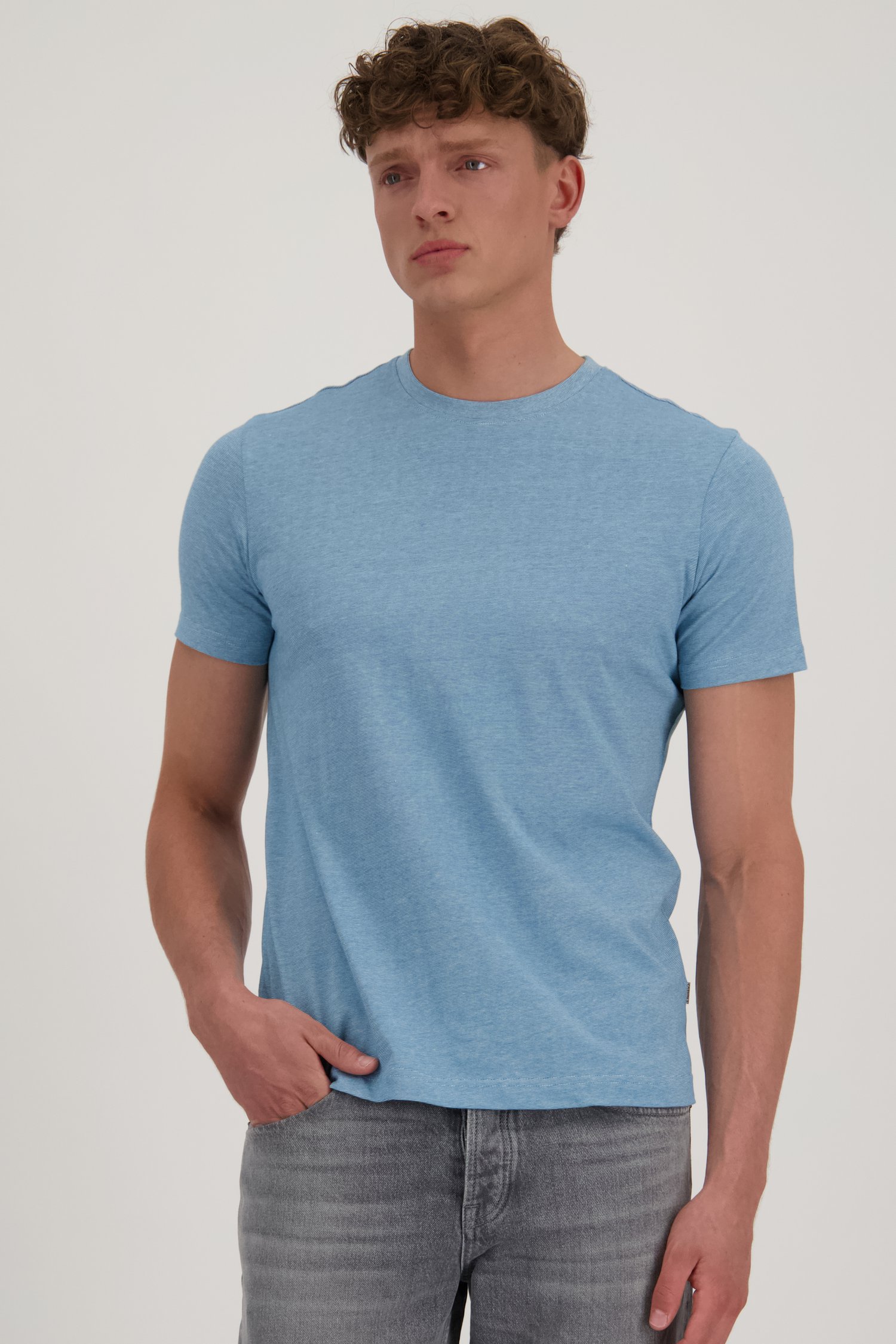 T-shirt bleu à fines rayures de Casual Five pour Hommes