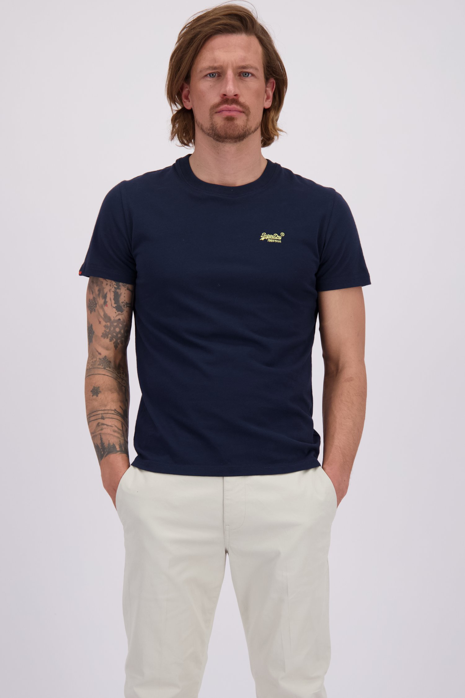 Le devant de T-shirt bleu marine en coton de Superdry pour Hommes