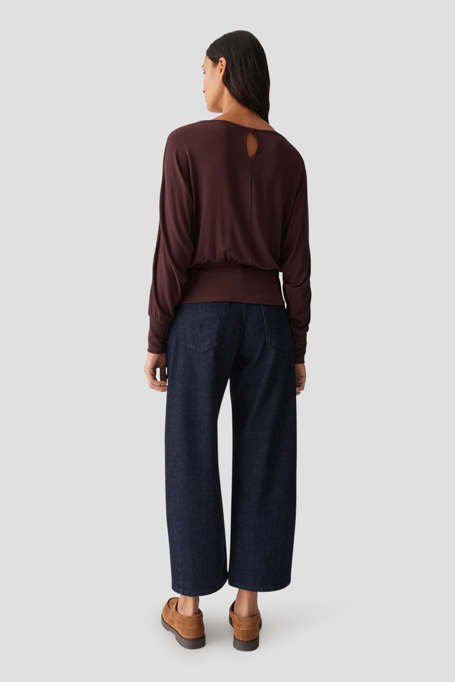 Le dos de T-shirt bordeaux à manches chauve-souris de Opus pour Femmes