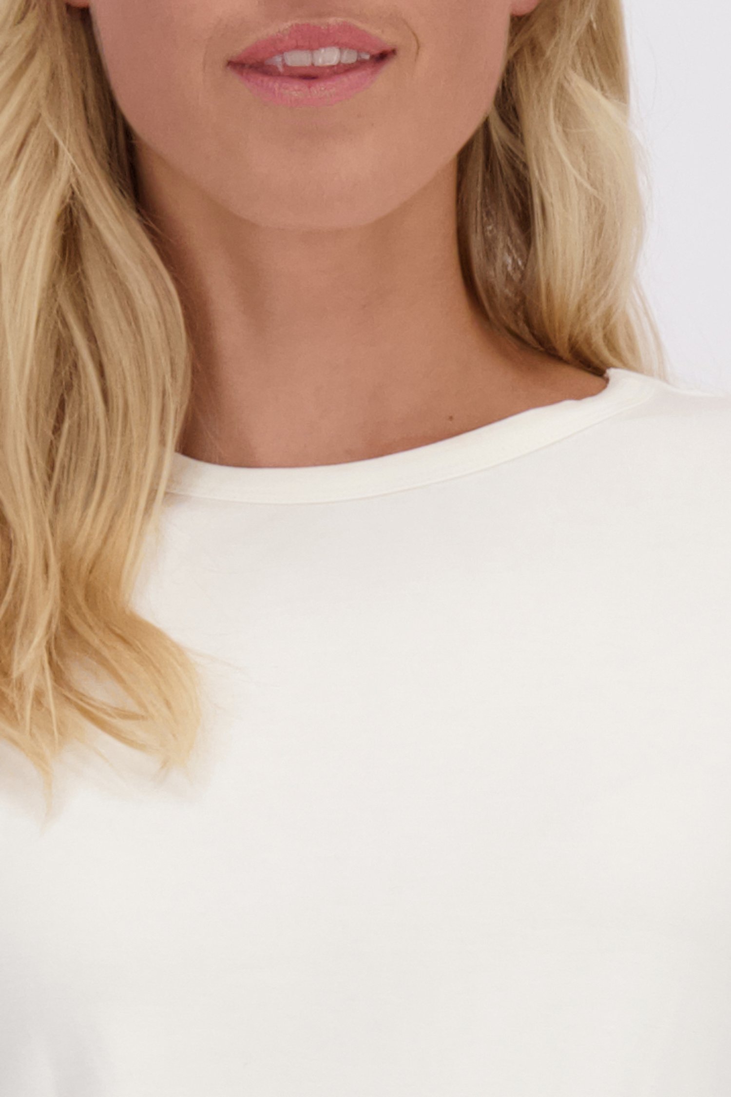 Détail de T-shirt écru à manches longues de Liberty Island pour Femmes