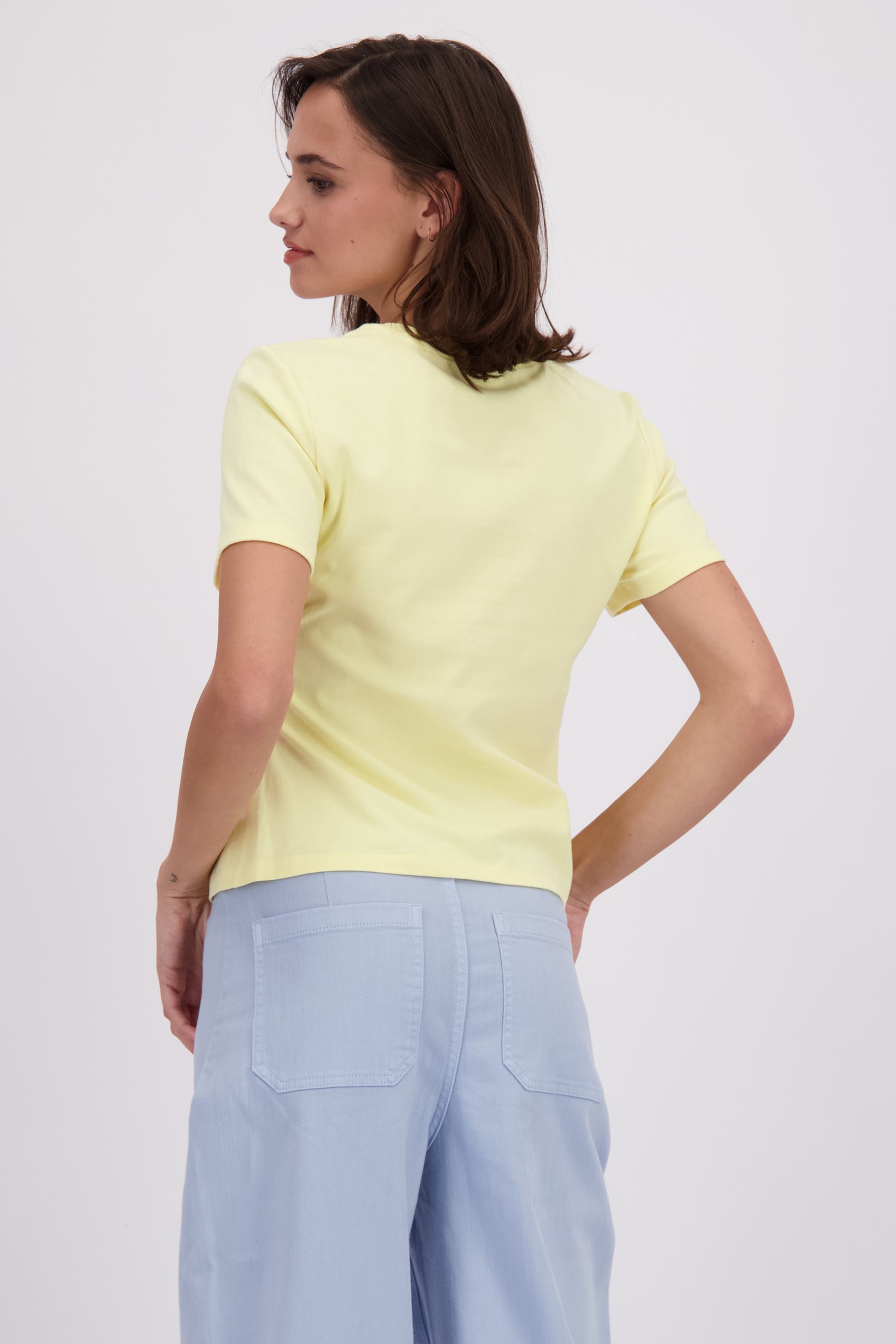 Le dos de T-shirt jaune froncé en coton de JDY pour Femmes