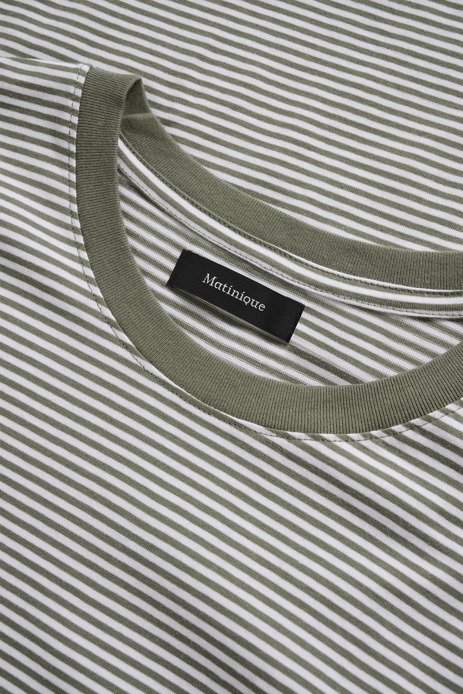 Productfoto 2 van T-shirt met kaki-wit gestreept motief door Matinique voor Heren