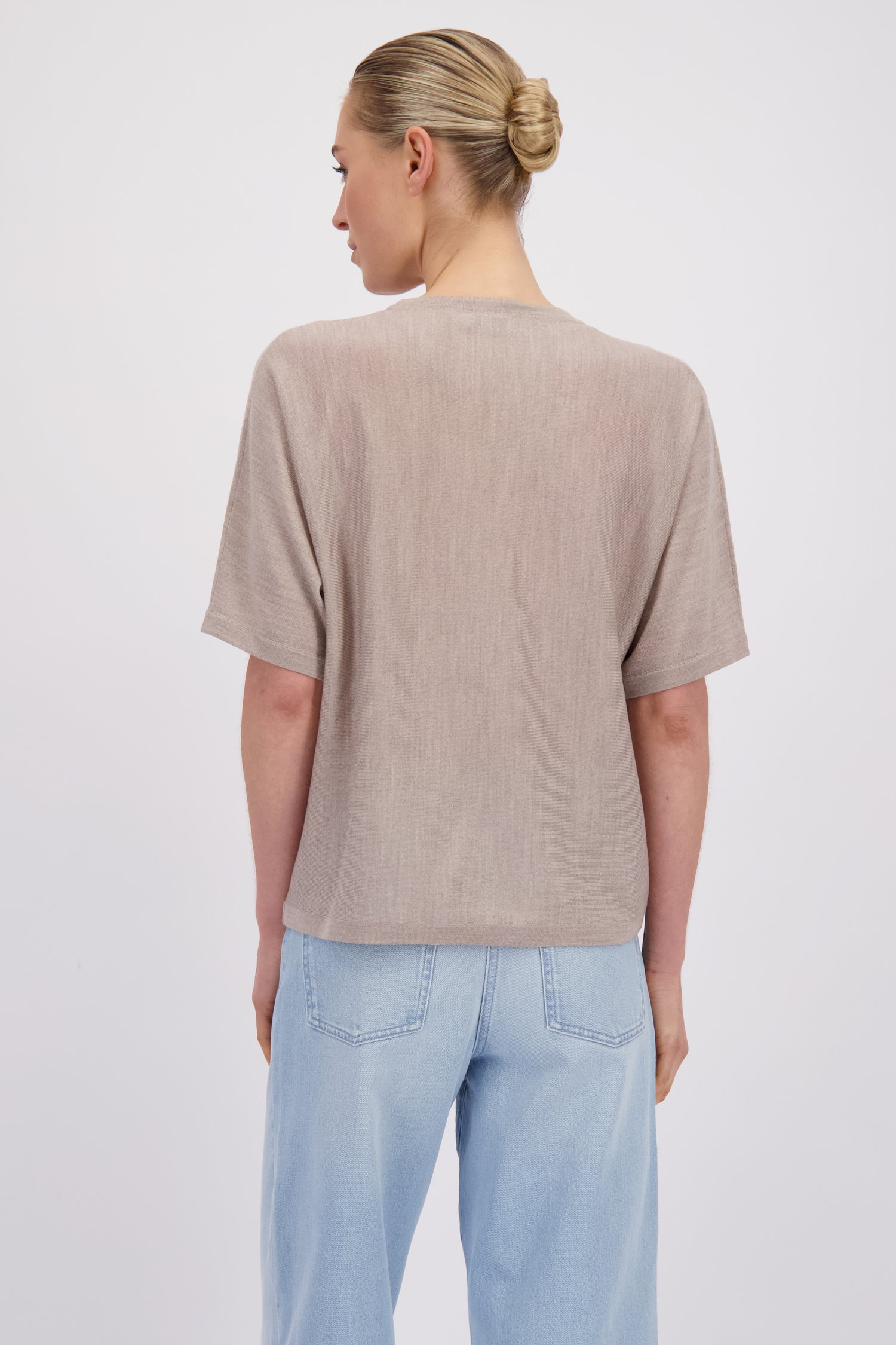 Achterkant van Taupe wollen truitje met korte mouwen door Liberty Island voor Dames