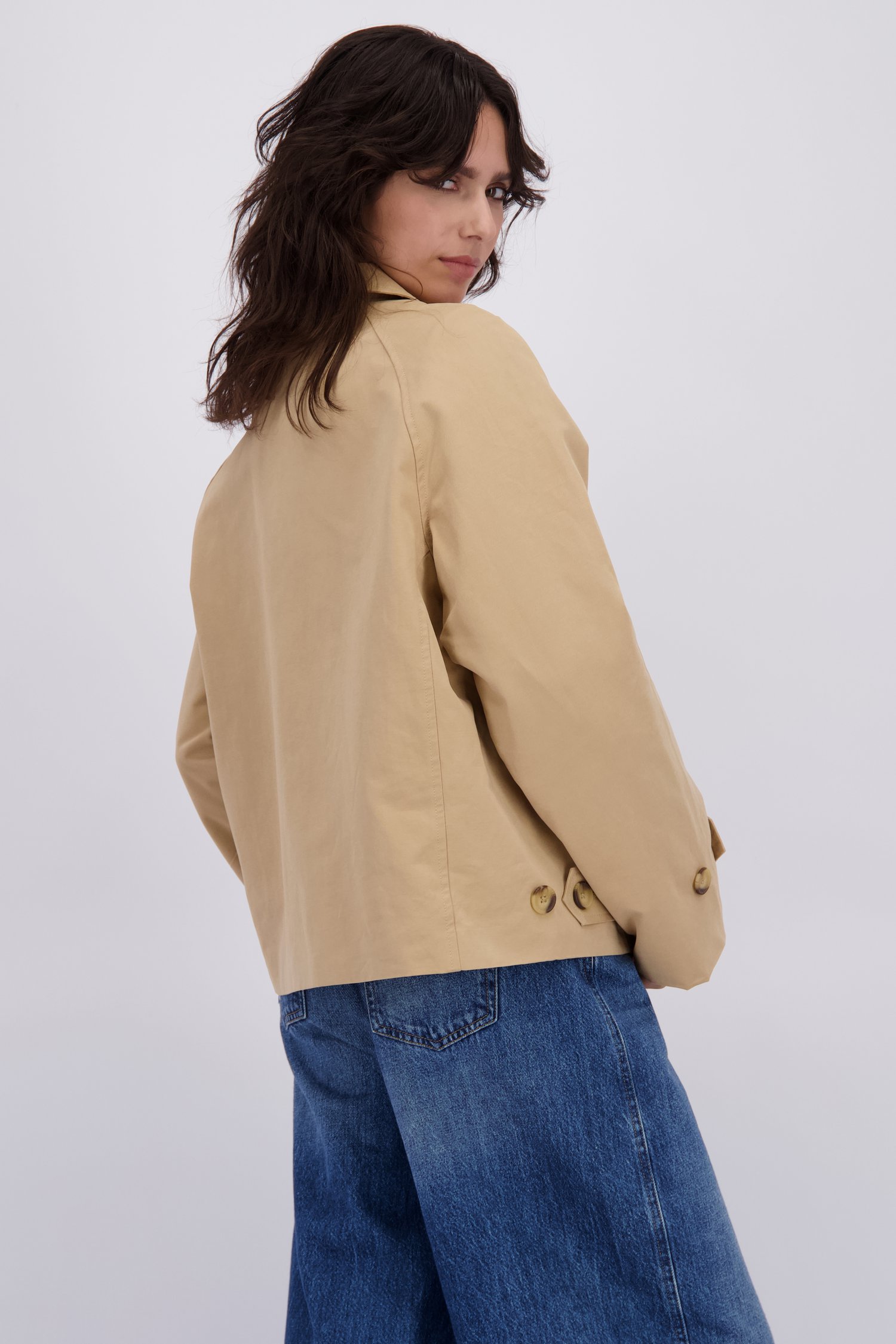 Le dos de Trench court beige de JDY pour Femmes
