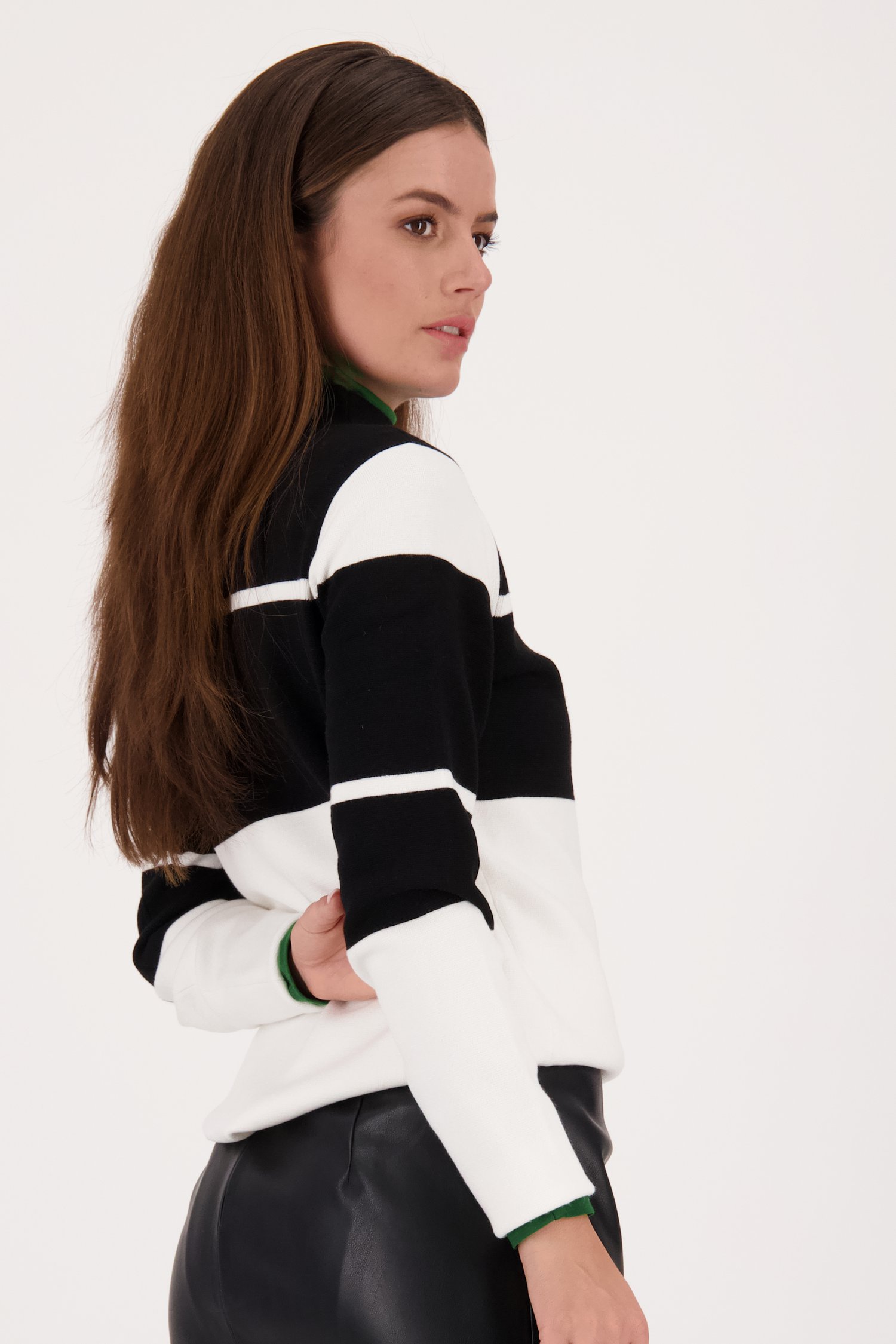 Truitje met colour block in zwart en wit van D'Auvry voor Dames