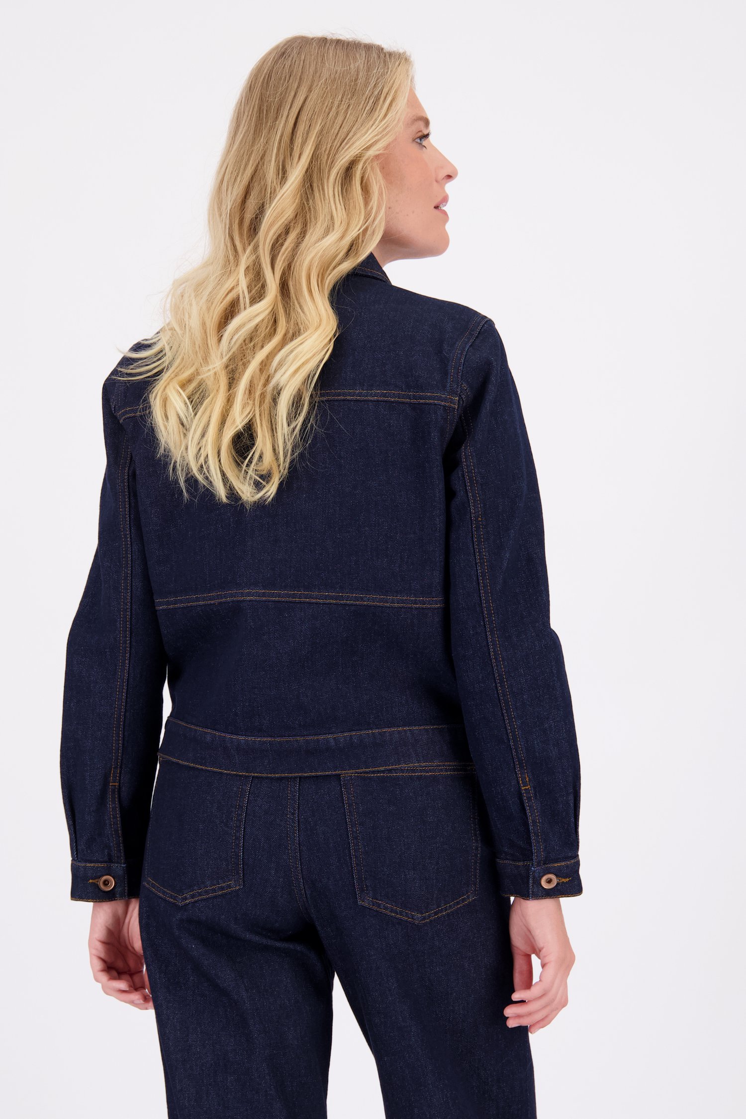 Le dos de Veste en jean bleu foncé de Libelle pour Femmes