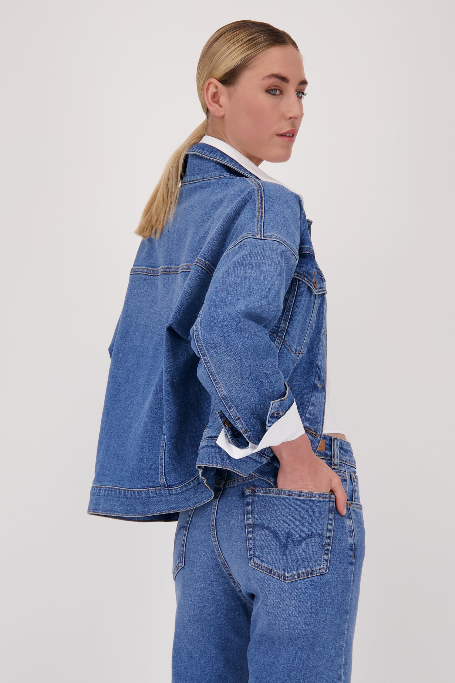 Veste en jean bleue de Liberty Island Denim pour Femmes