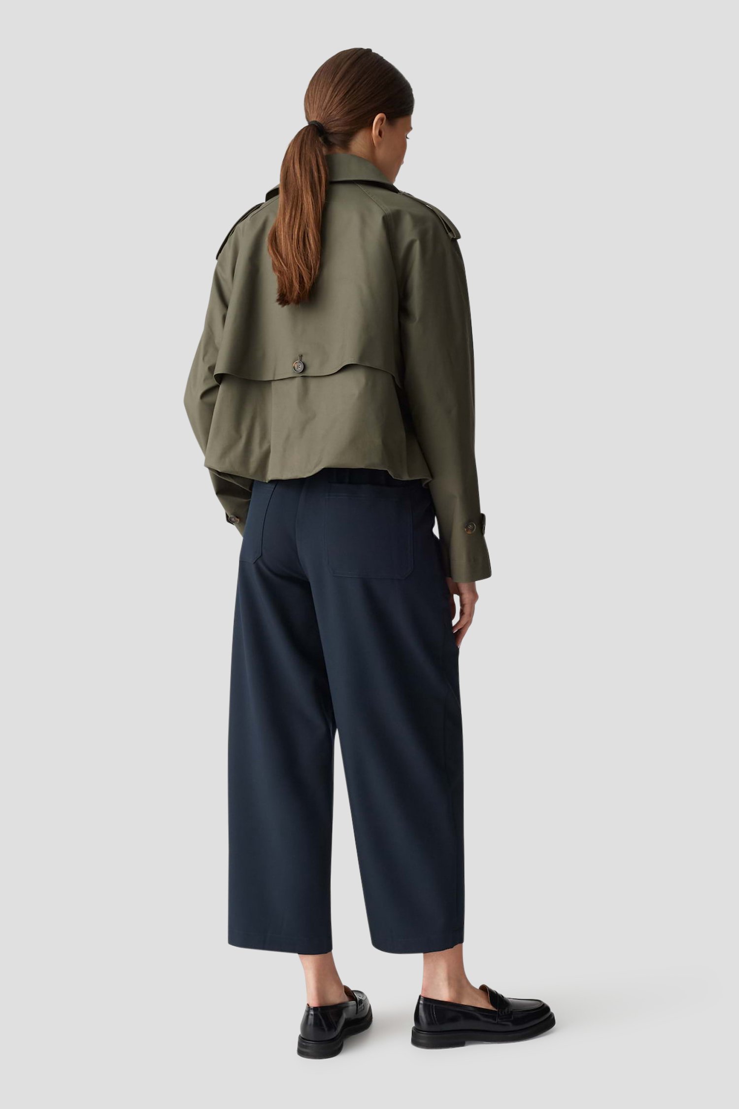 Le dos de Veste kaki à boucles de Opus pour Femmes