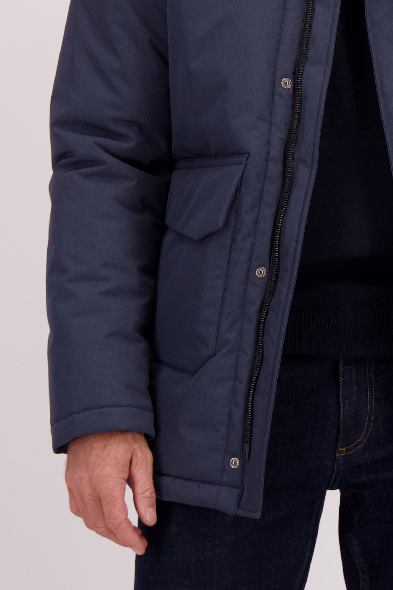 Détail de Veste matelassée bleu foncé avec capuche amovible de Dansaert Blue pour Hommes