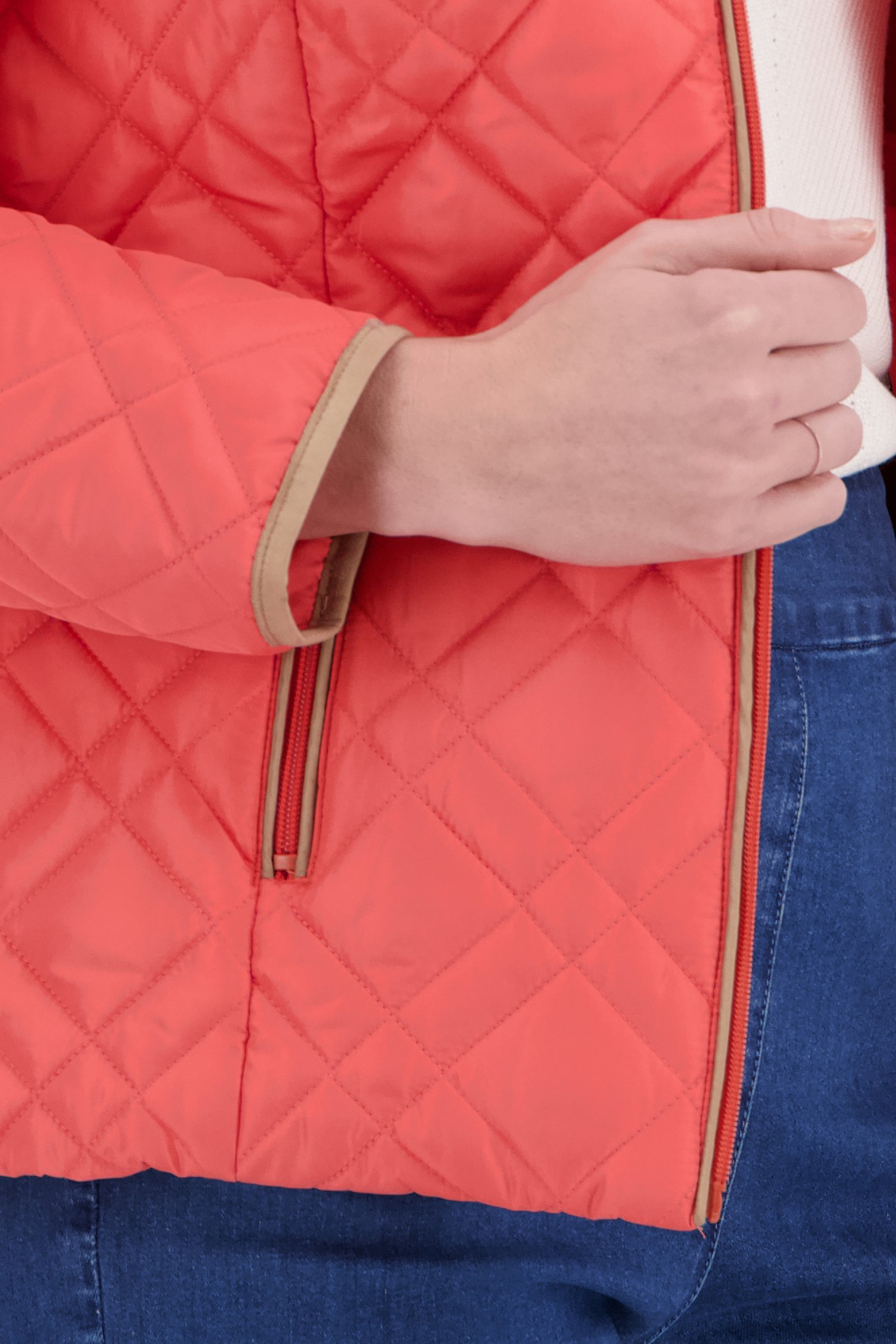 Veste matelassée orange-rouge de Claude Arielle pour Femmes