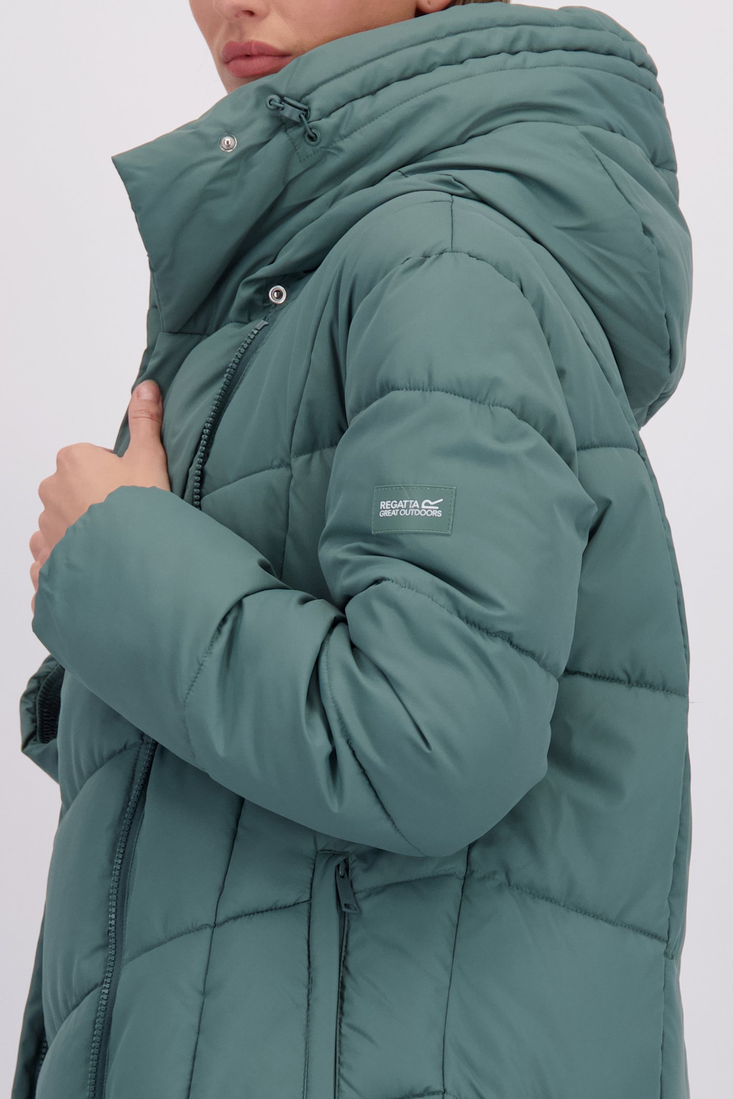 Détail de Veste matelassée verte mi-longue de Regatta pour Femmes