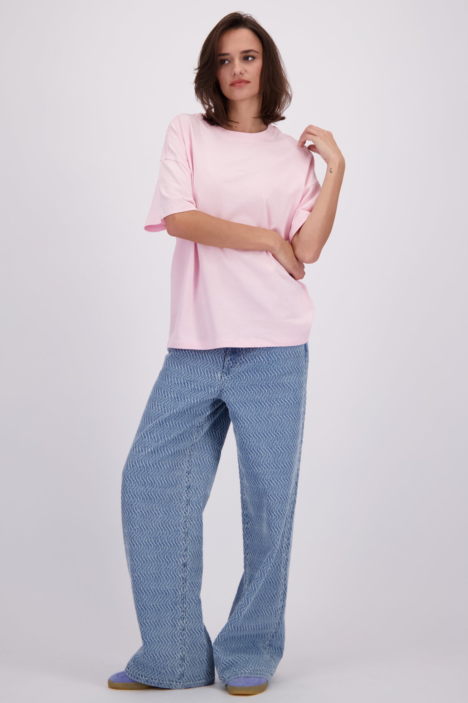 Voorkant van Wijde blauwe jeans met structuur door JDY voor Dames