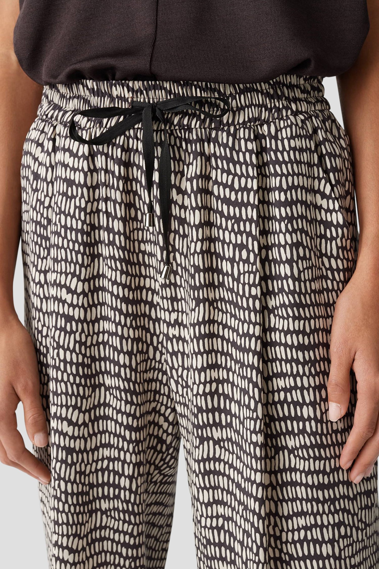 Wijde bruine broek met lichtbeige print van Opus voor Dames
