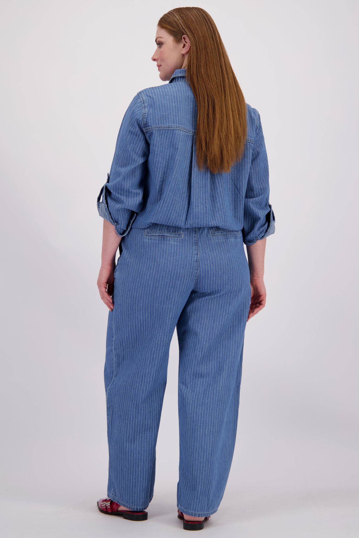 Achterkant van Wijde gestreepte broek met jeanslook door ONLY Carmakoma voor Dames