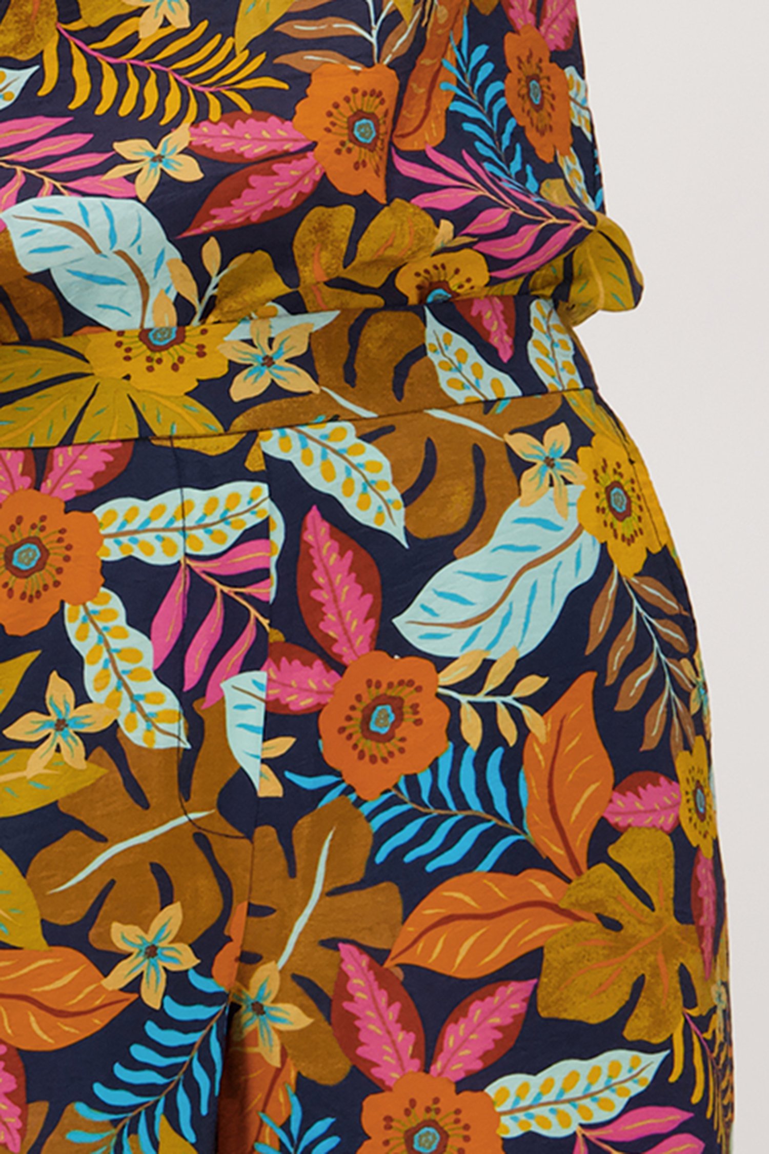 Wijde navy broek met kleurrijke bloemenprint van Libelle voor Dames