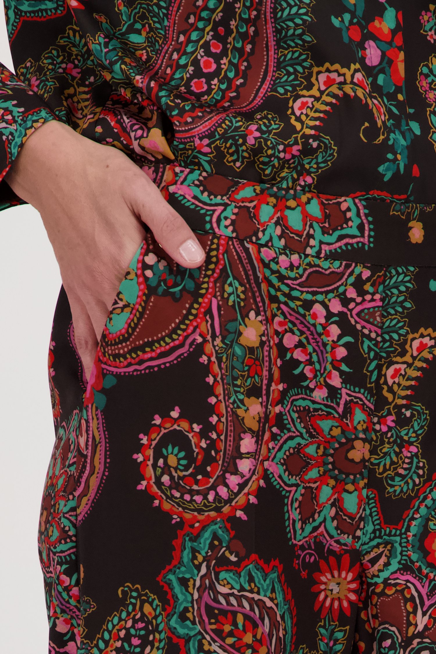 Wijde zwarte broek met paisley-print van Claude Arielle voor Dames