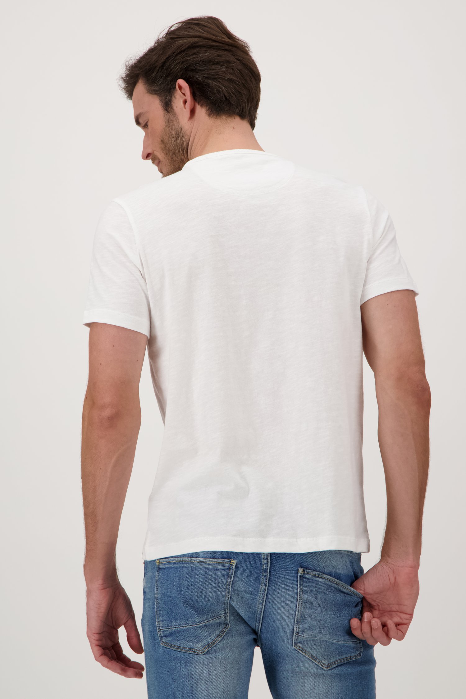 Wit T-shirt met opdruk van Ravøtt voor Heren