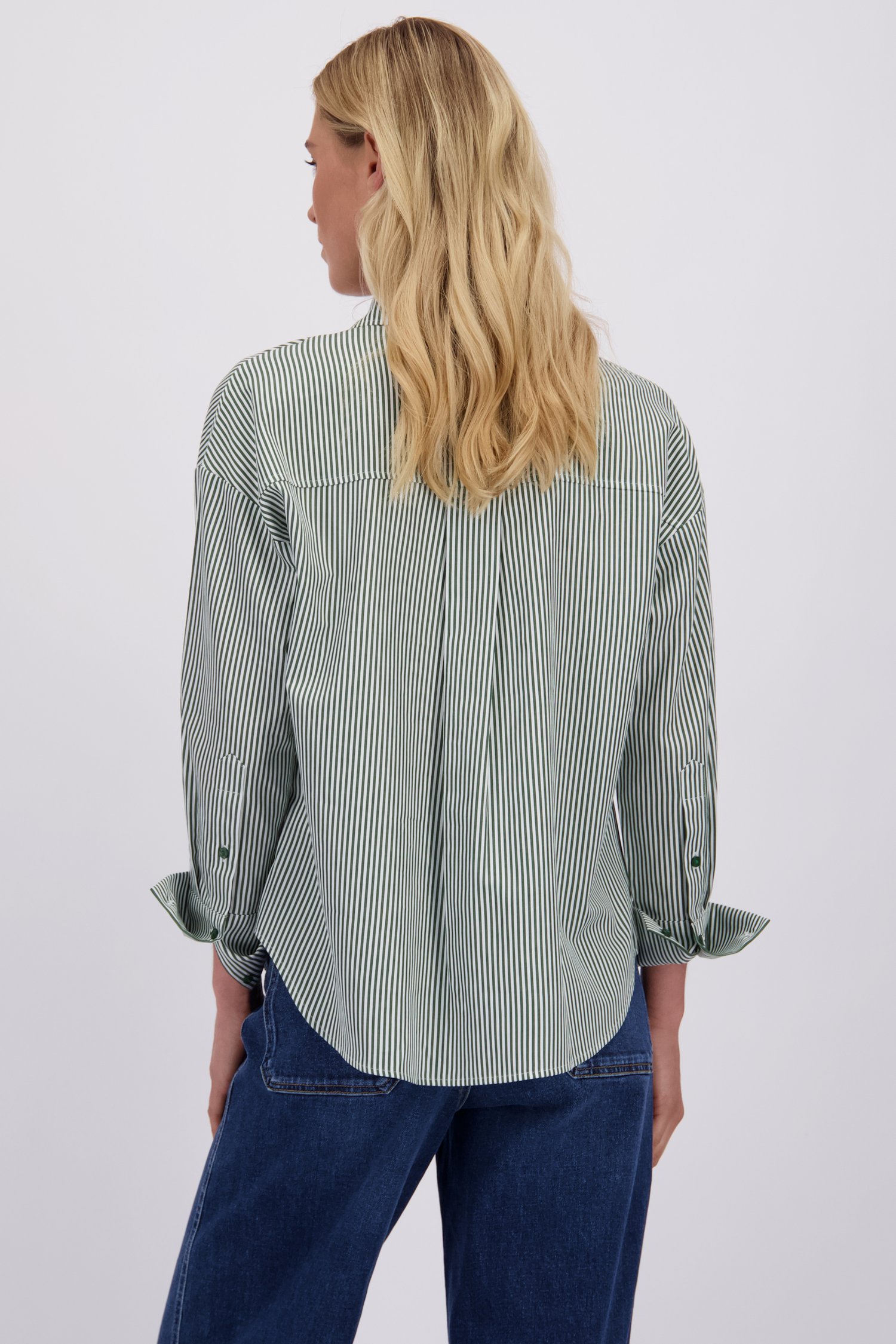 Achterkant van Witte blouse met donkergroen gestreept motief  door Liberty Island voor Dames