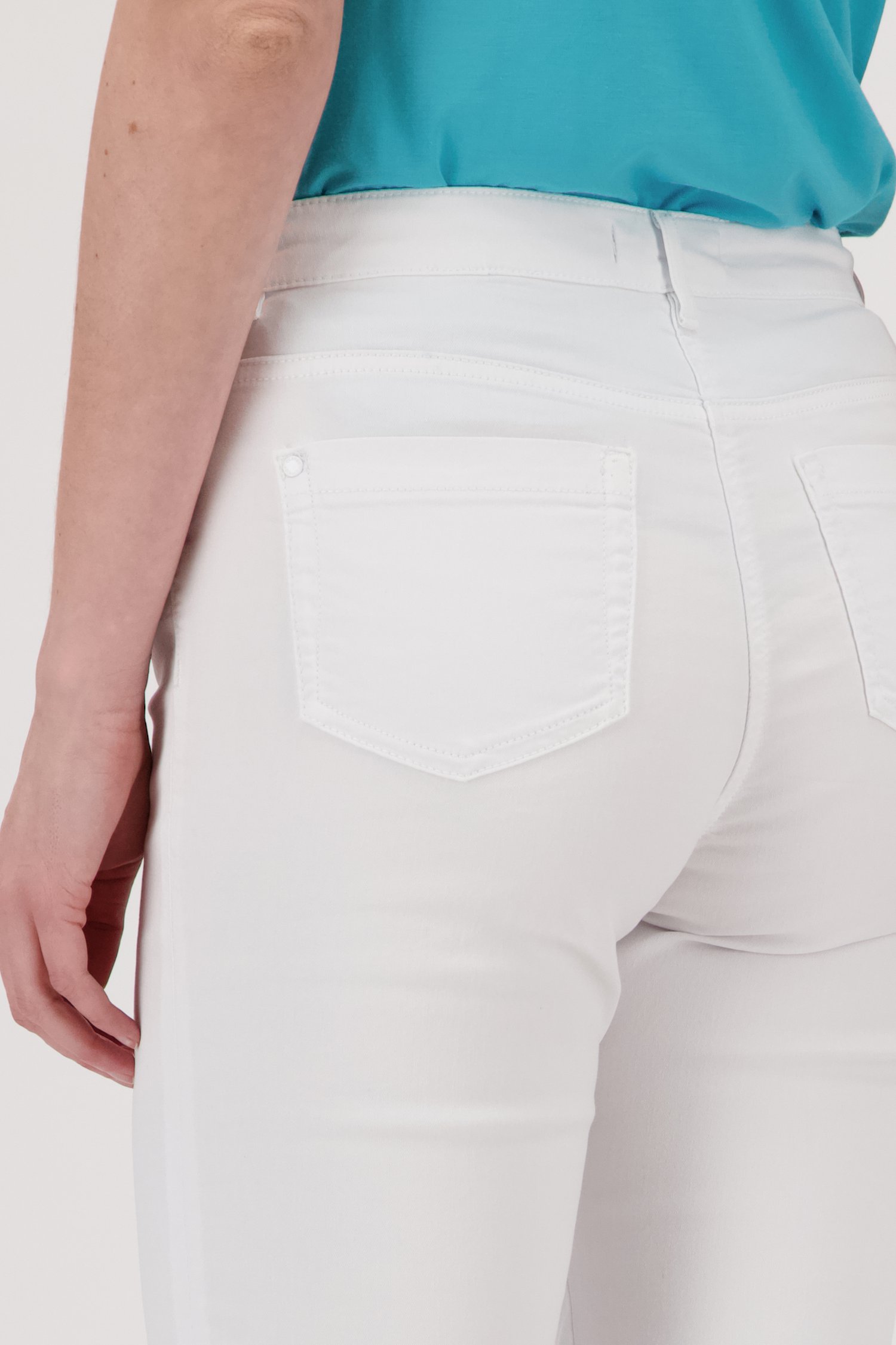 Witte broek met 3/4 lengte van Claude Arielle voor Dames