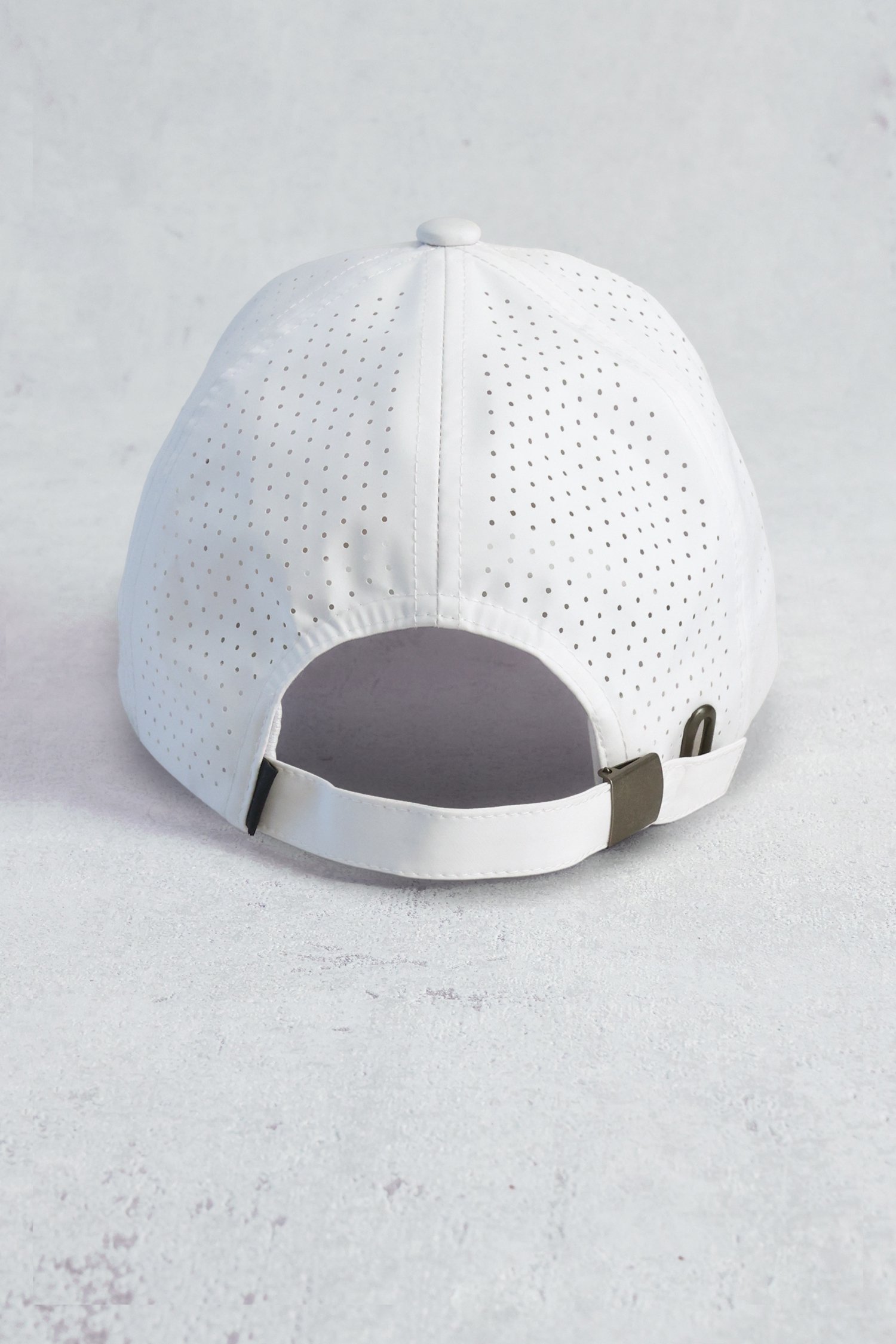 Productfoto 1 van Witte pet met logo door Dansaert Golf Club voor Heren