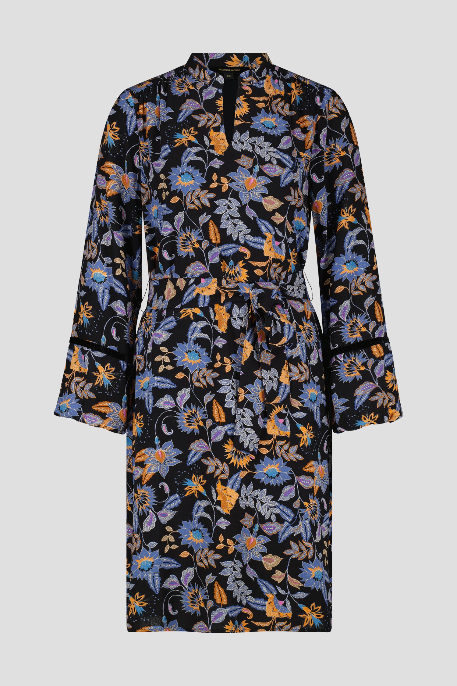 Zwart kleedje met fijne bloemenprint van More & More voor Dames