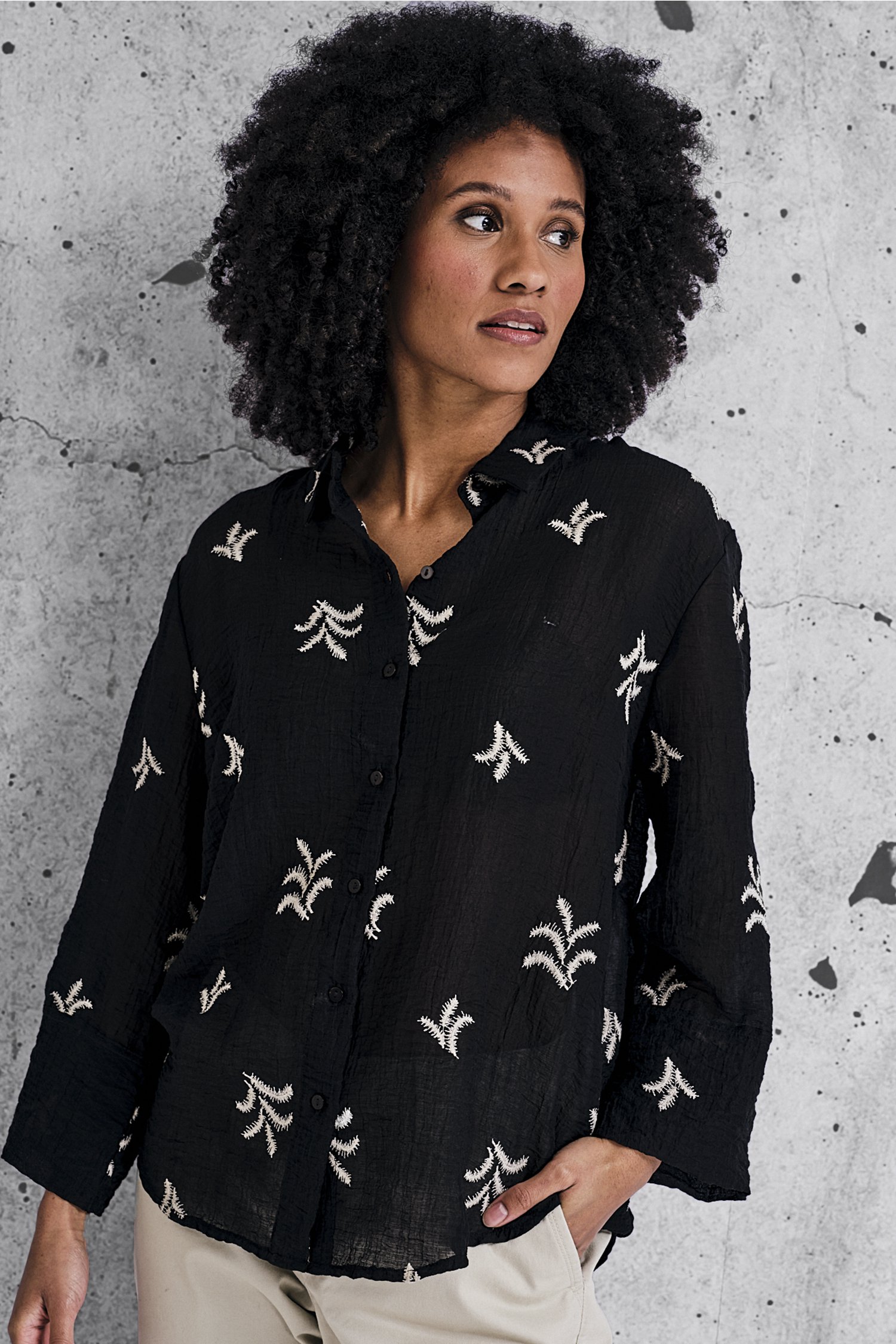 Zwarte blouse met geborduurd motief van JDY voor Dames