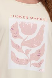 Detail van Amandelwit T-shirt met bloemenprint door Yest Curve voor Dames