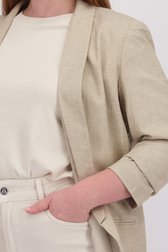 Detail van Beige blazer met 3/4 mouwen door ONLY Carmakoma voor Dames