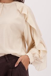 Detail van Beige blouse met rushes door Louise voor Dames