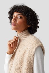 Detail van Beige bouclé bodywarmer  door Opus voor Dames