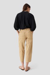 Achterkant van Beige broek met elastische tailleband - 7/8 lengte door Opus voor Dames