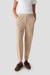 Voorkant van Beige joggingbroek met suède look door Opus voor Dames