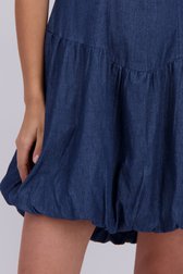 Detail van Blauw katoenen denim kleedje door Pieces voor Dames