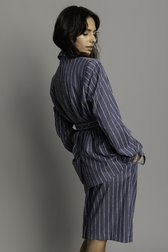 Achterkant van Blauw-wit gestreepte blazer met denim look door Louise voor Dames