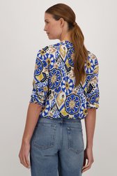 Achterkant van Blauwe blouse met print door More & More voor Dames
