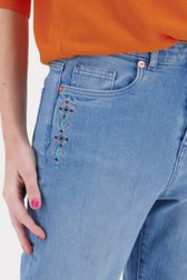 Blauwe jeans met geborduurd detail - mom fit van Libelle voor Dames