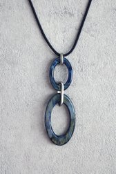 Detail van Blauwe ketting met blauwe ovale hangers door Liberty Island voor Dames