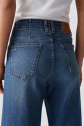 Detail van Blauwe wijde jeans  door Opus voor Dames